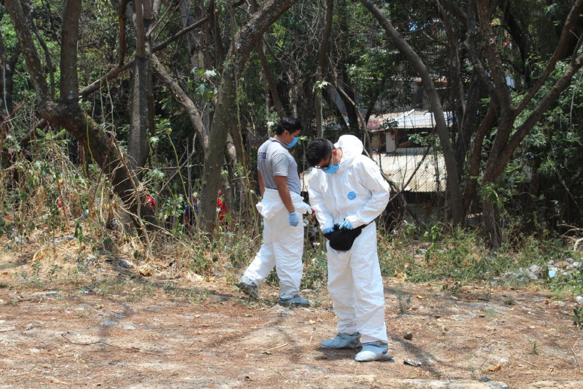 Hallan un cadáver a un costado del callejón Del Diablo