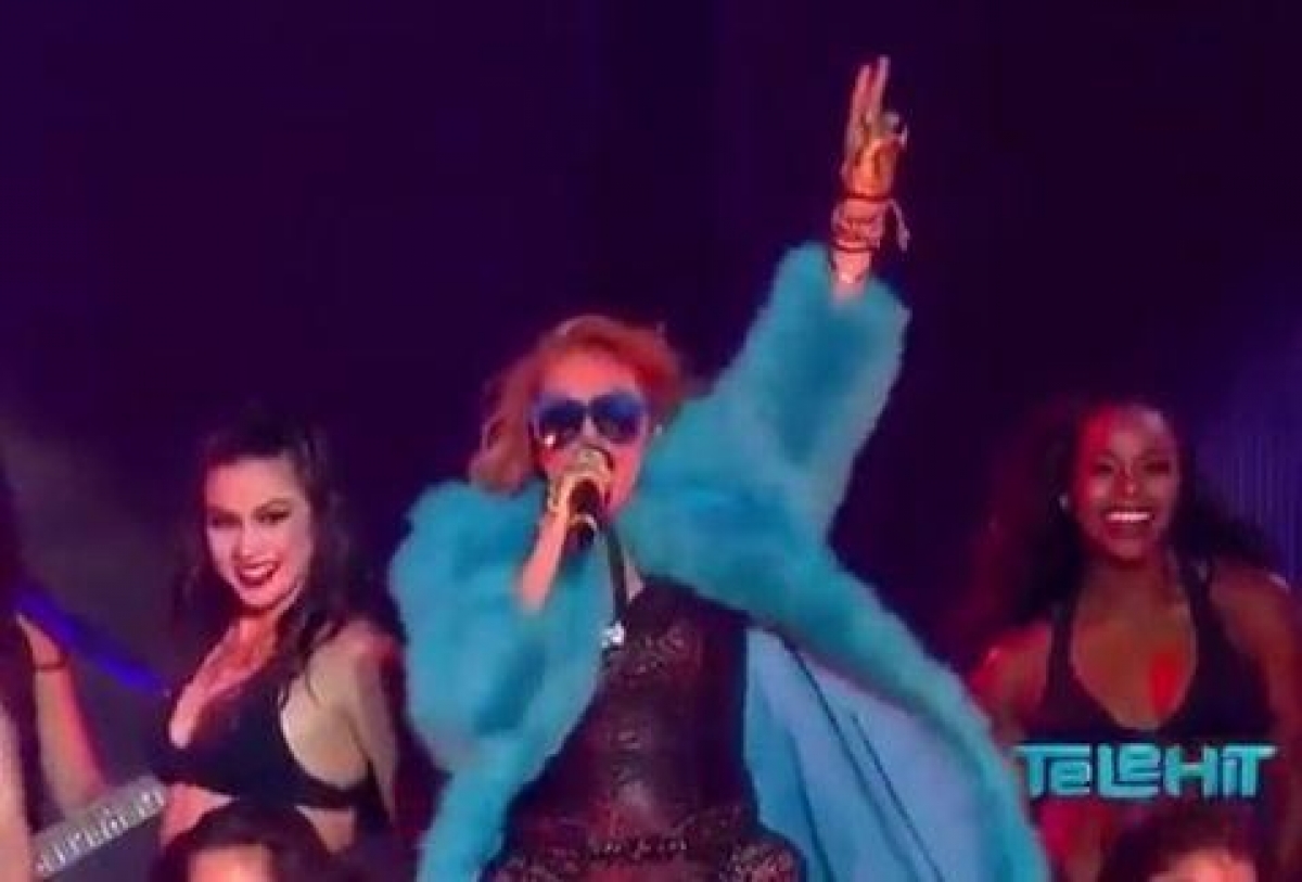 "La Chica Dorada" agradece a MTV en los premios Telehit