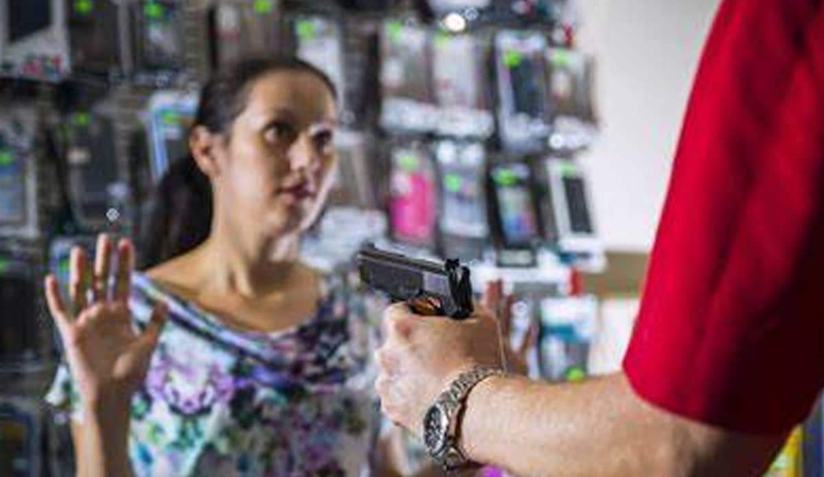 Repunta robo a negocio: CCE