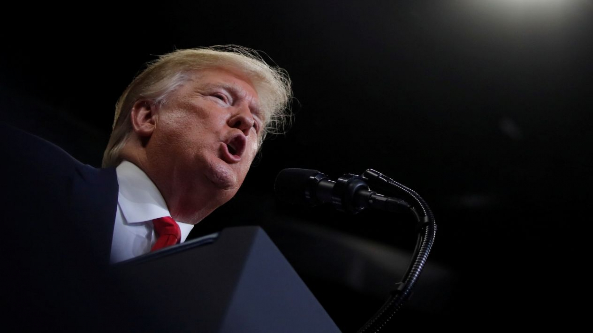 Trump analiza imponer aranceles y otras sanciones a Guatemala por romper acuerdo para ser 'tercer país seguro'