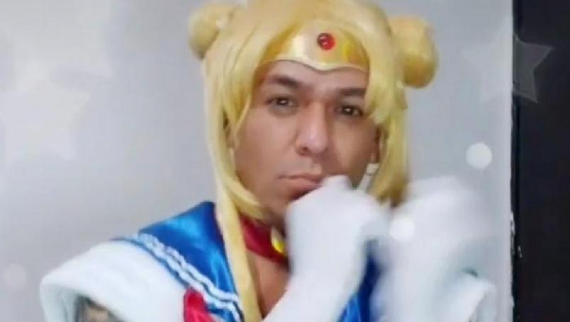 VIDEO: Policía enamora TikTok con cosplay de Sailor Moon; autoridades investigan