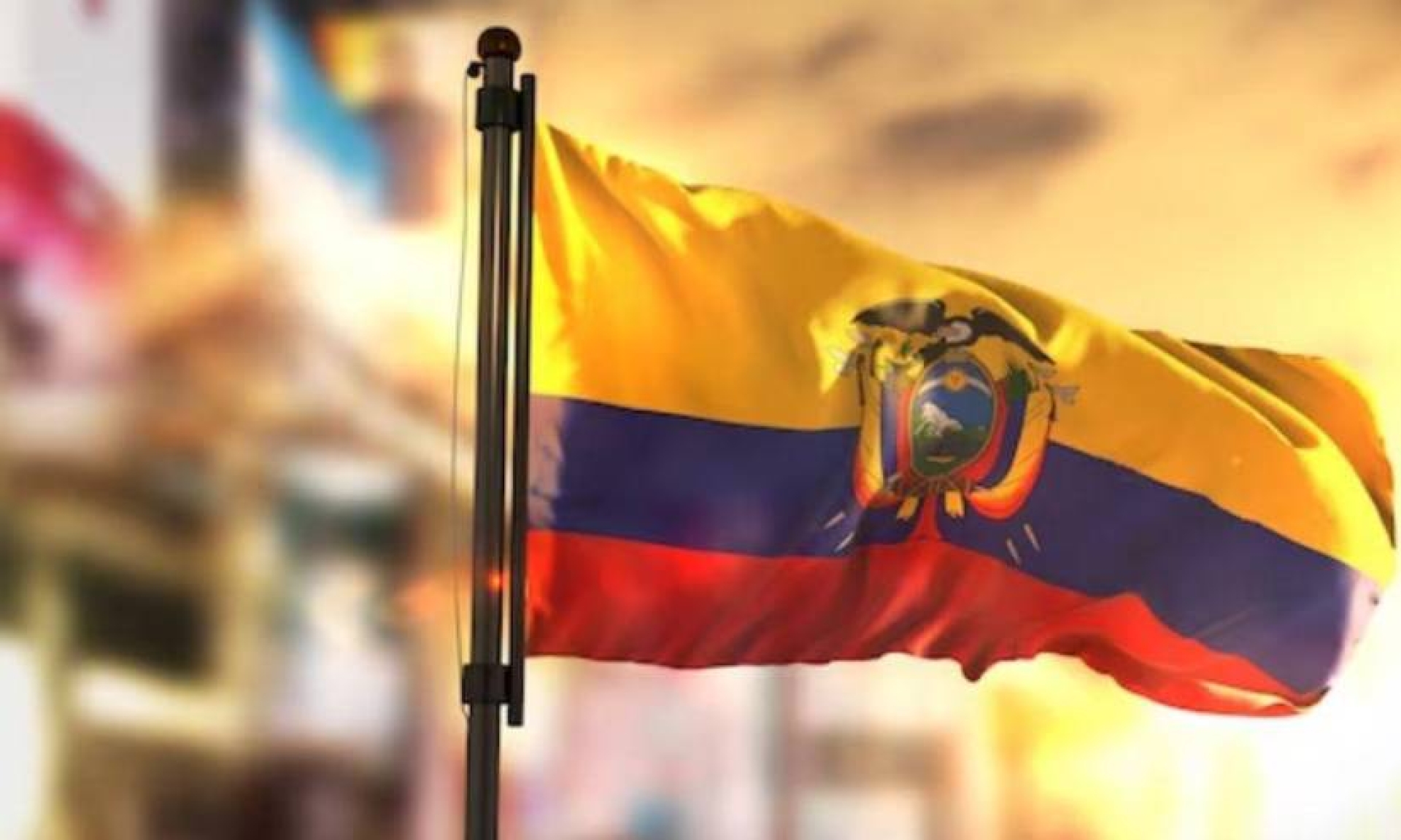 Candidatos a la presidencia de Ecuador realizan cierre de campaña