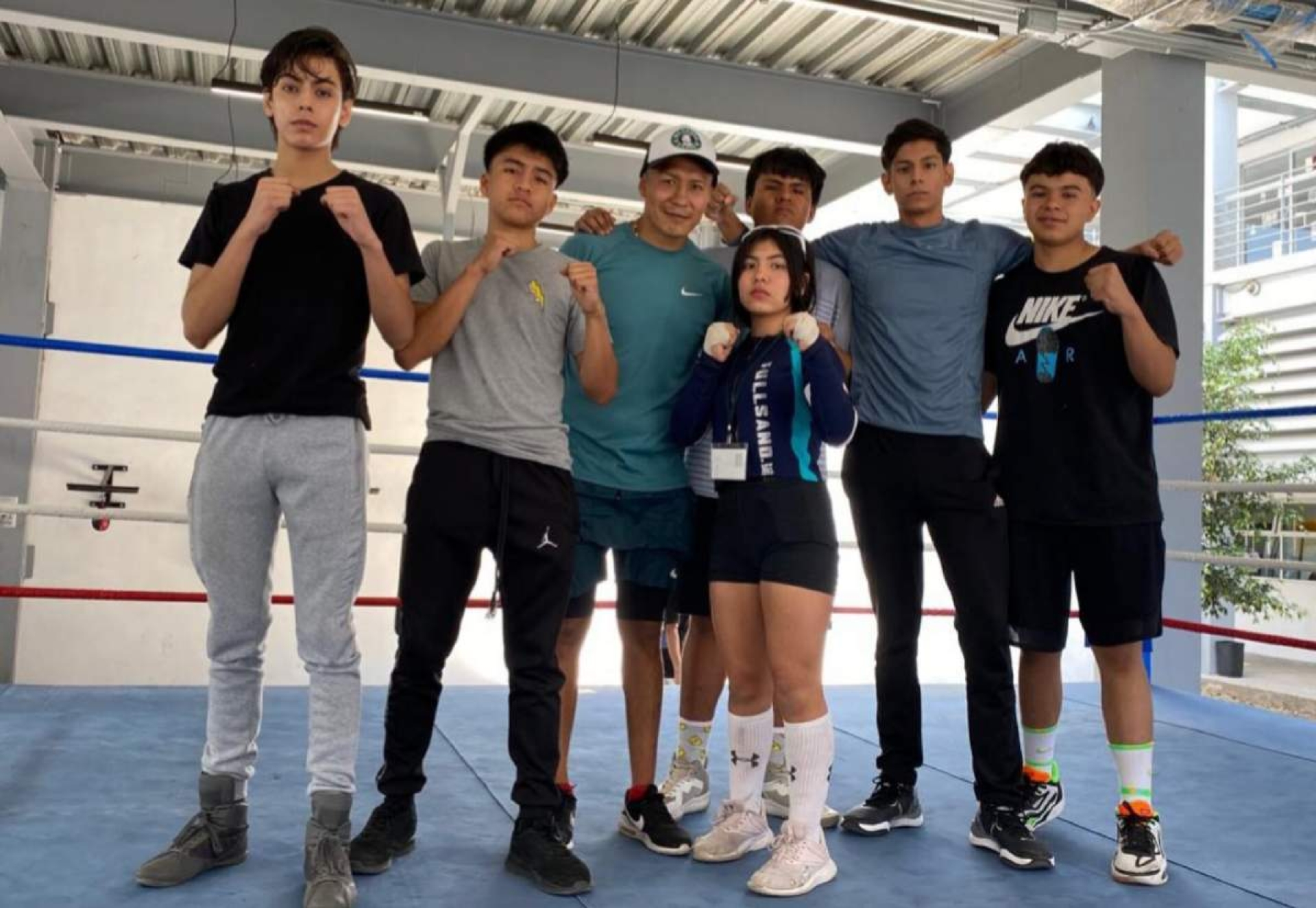 Buscan formar boxeadores campeones del mundo