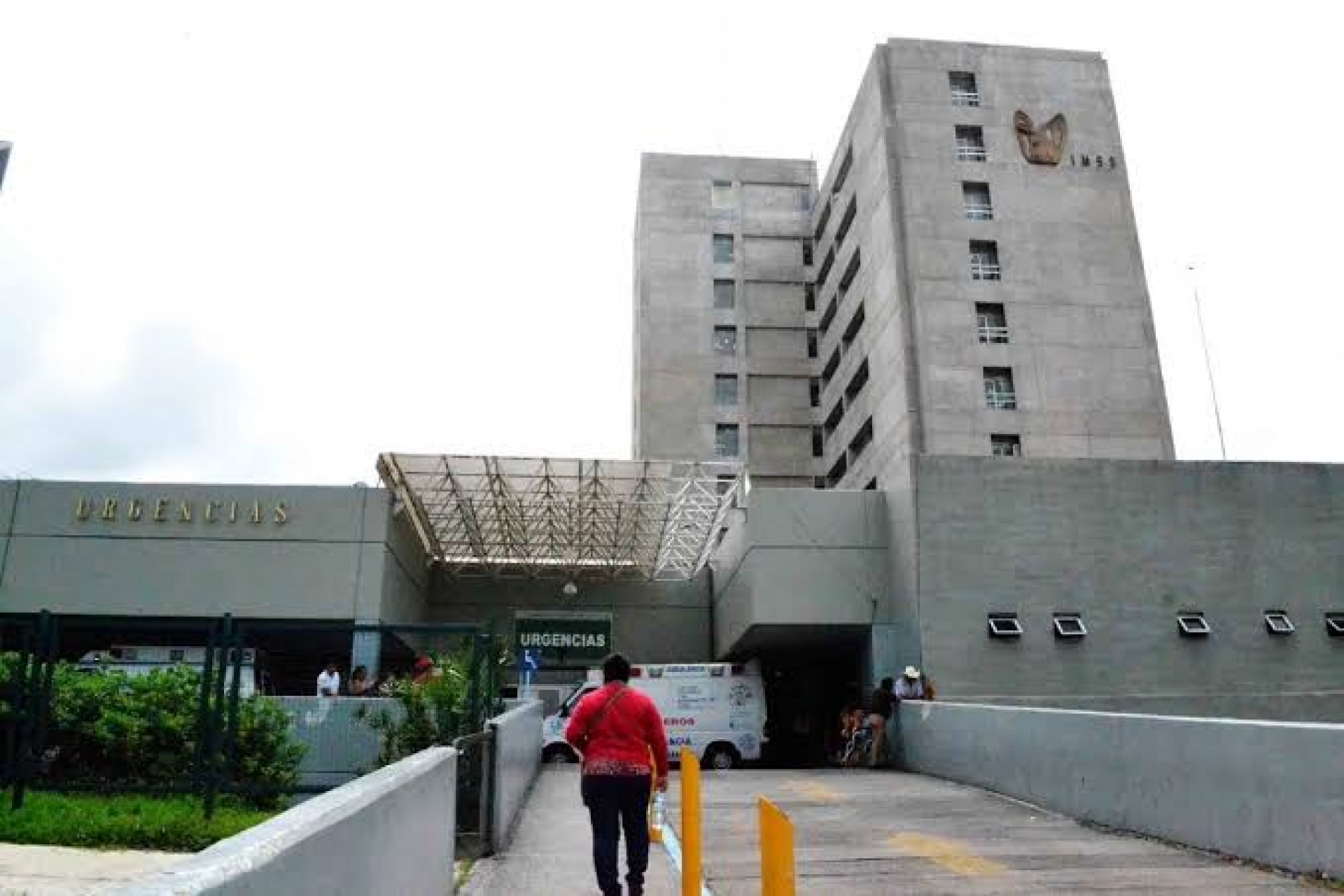 Renueva IMSS equipamiento en unidades médicas