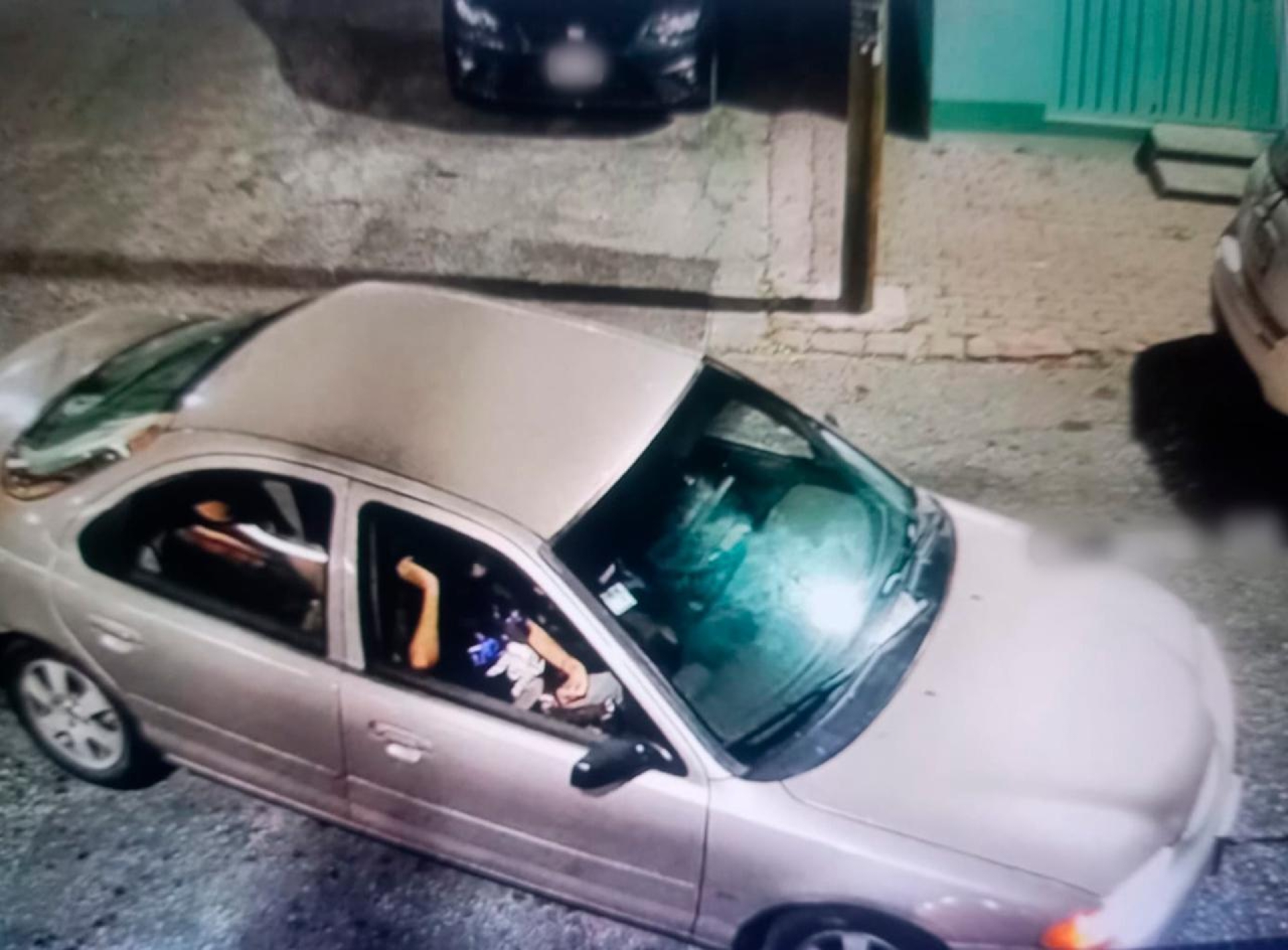 Aseguran integrantes de la Mesa de Paz y Seguridad a tres hombres armados; podrían estar implicados en robo de automóviles en Cuernavaca
