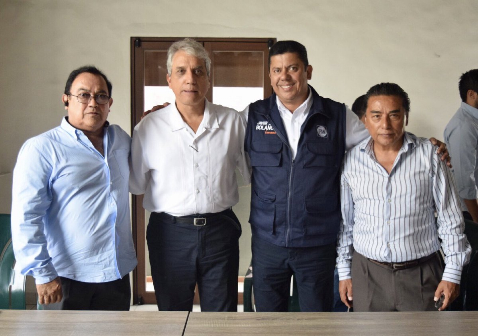 El doctor Carlos Lupián ofrece su apoyo a Javier Bolaños