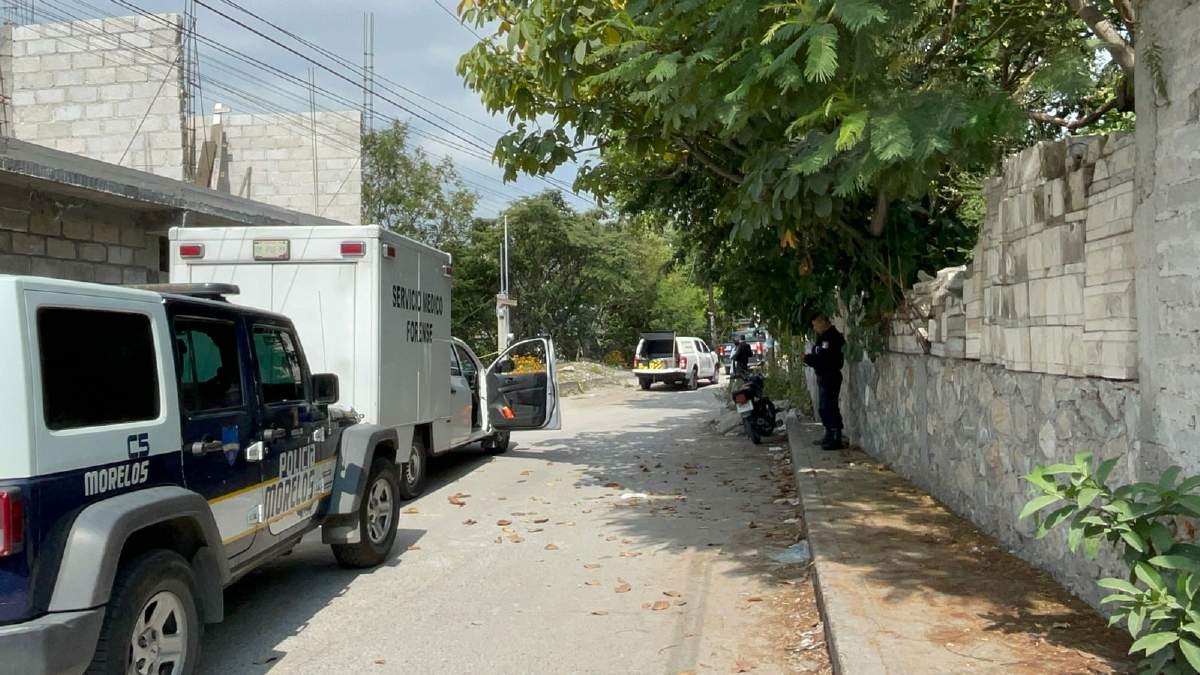 Tiran un cuerpo embolsado en Zapata