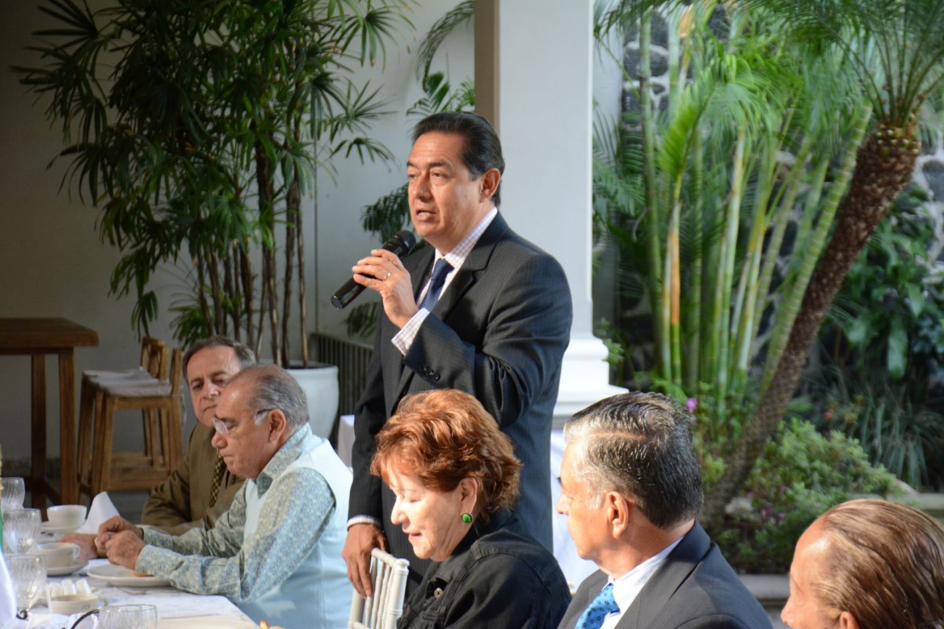 Empresarios señalan que quieren crear más empleos