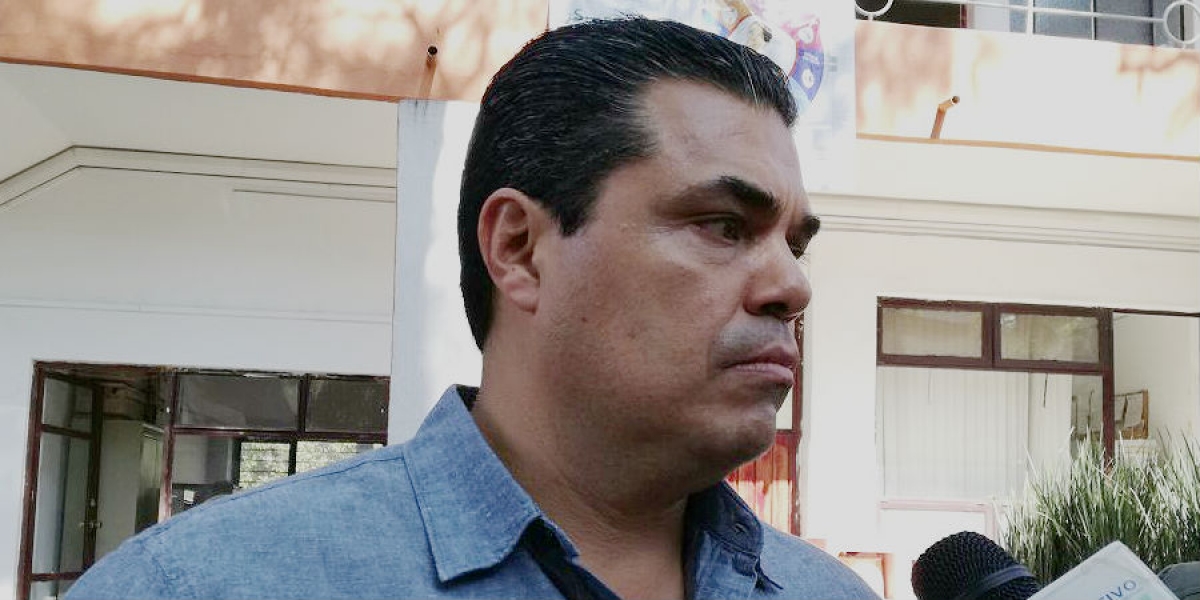 Detienen a cuatro personas que colocaban sellos de clausura falsos