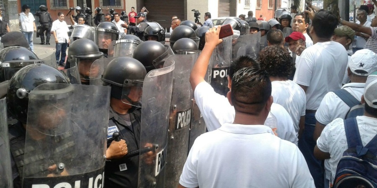 Protestan trabajadores sindicalizados del TSJ; bloquean calles