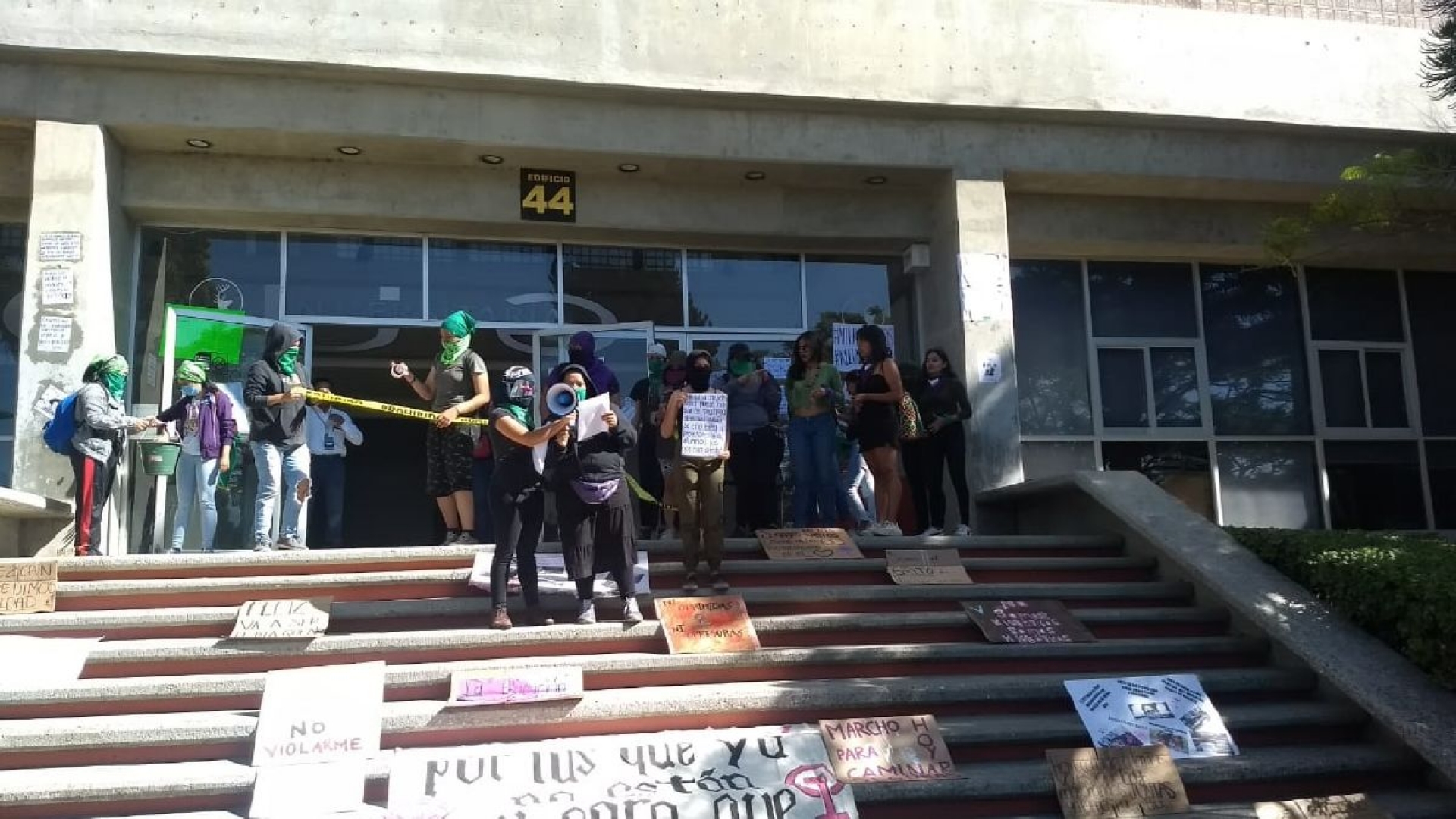 En la UAEM exigen alto a violencia y acoso
