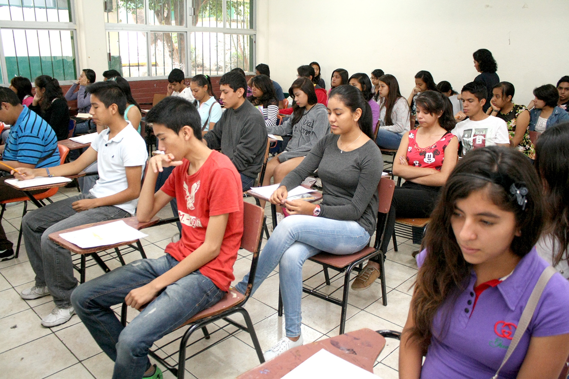 Convocan a estudiantes a obtener lugares en el Cobaem Cuautla