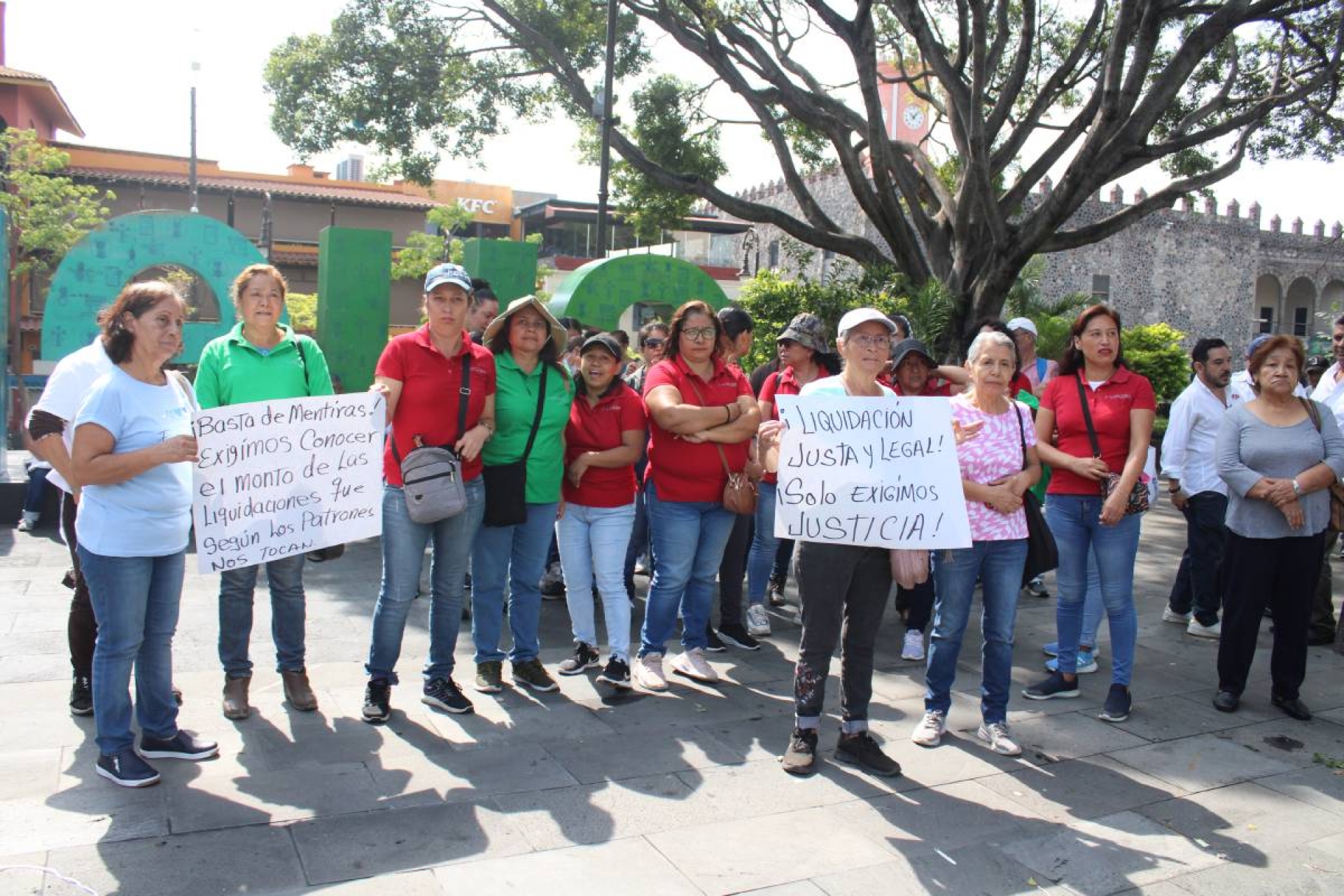 Aumentarán protestas de trabajadoras de la empresa Vizcarra