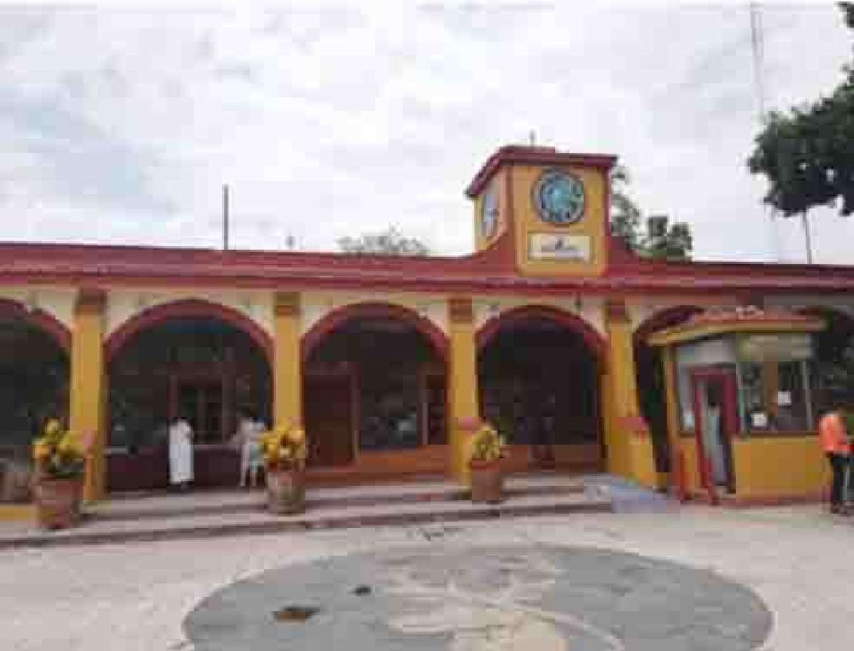 Despedidos de la alcaldía de Mazatepec se quejan de su indemnización