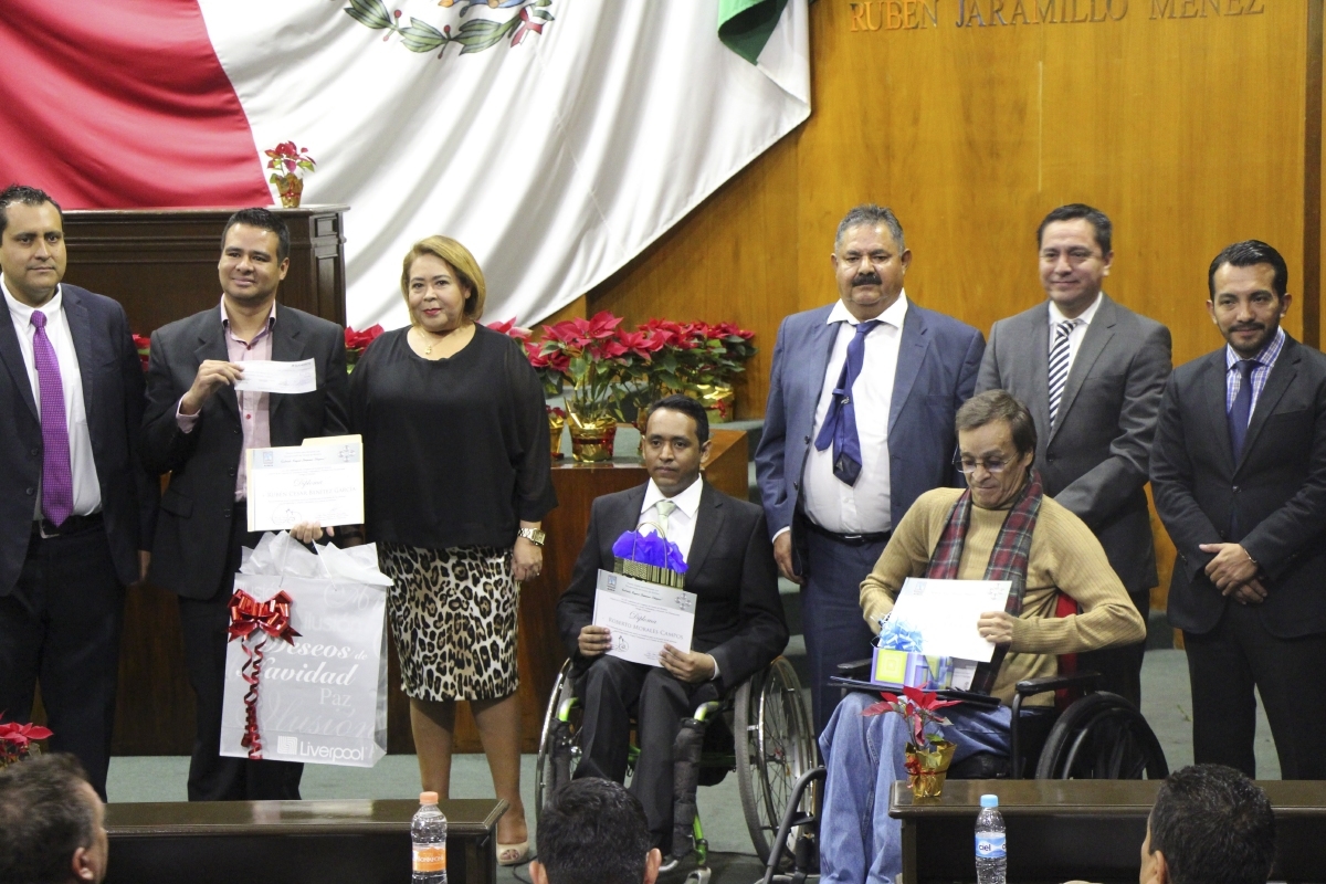 Entrega Congreso de Morelos premio a personas con discapacidad
