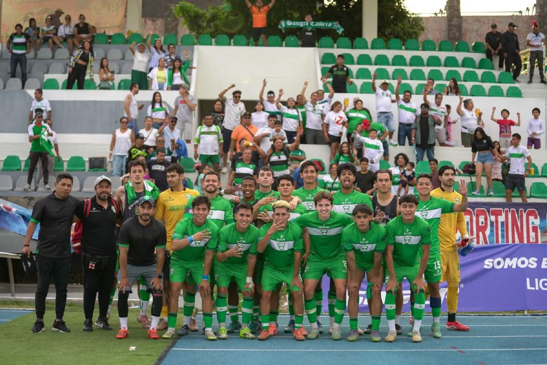 Van Cañeros por su boleto a cuartos de final