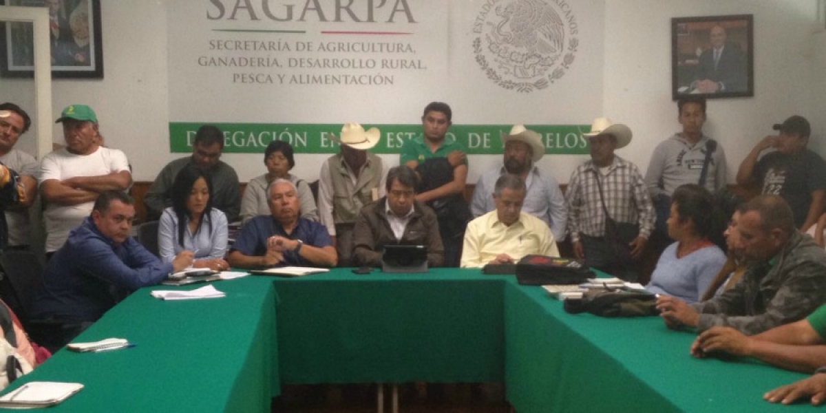 Protesta la UNTA en la delegación de la Sagarpa, en demanda de mayor presupuesto