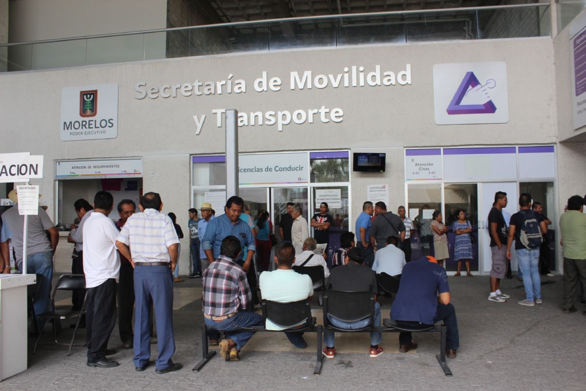 Cancela Hacienda 701 pagos de permisos para taxi y rutas