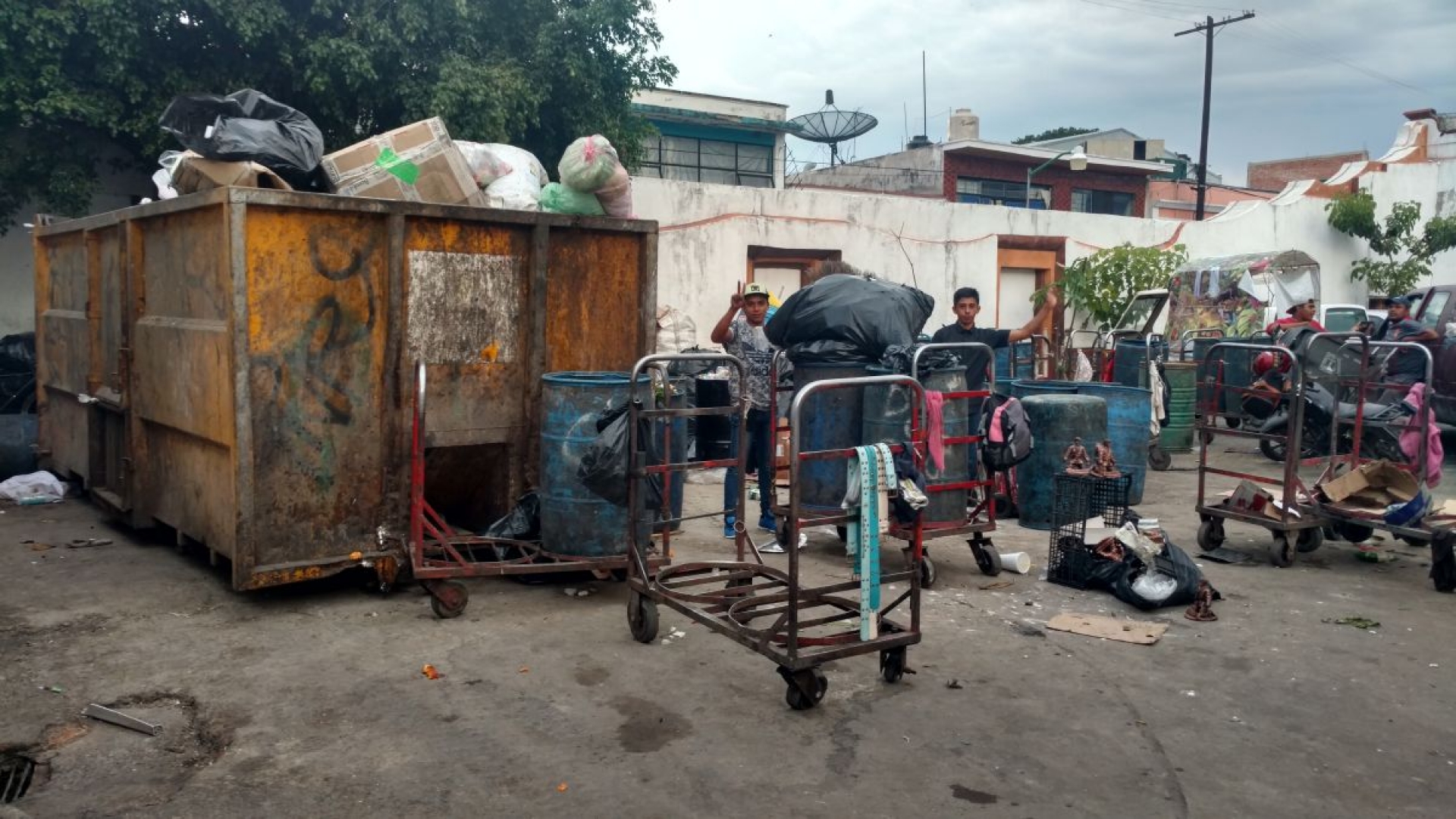 Crece el problema de la basura en colonias de Cuautla