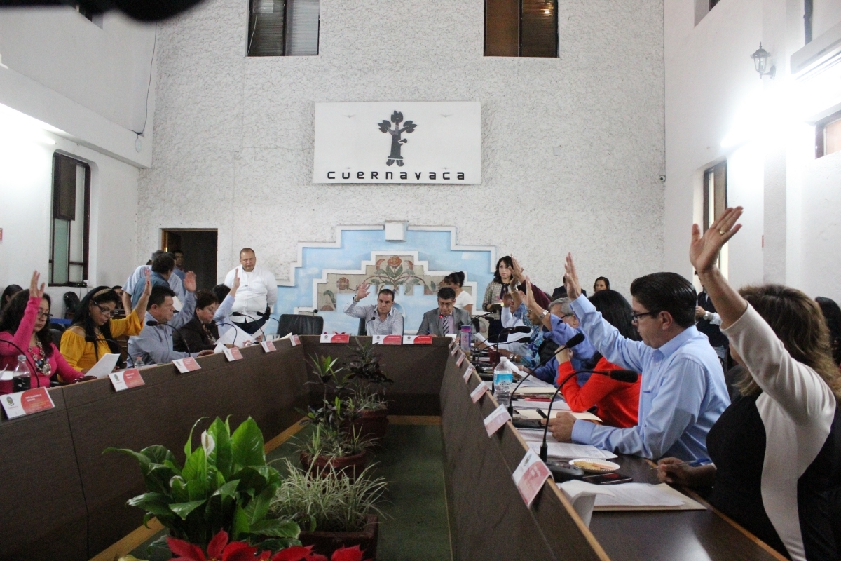 Regidor exige a la SCT más acciones para prevenir accidentes en el Paso Exprés