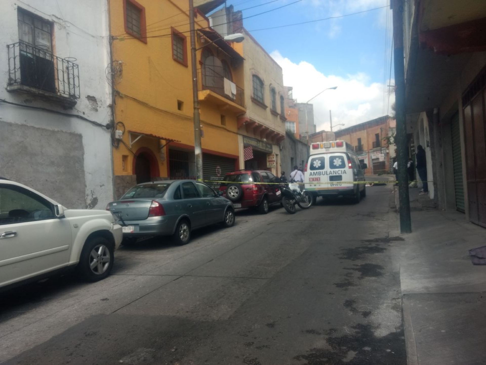 Murió de un paro cardiaco en la vía pública
