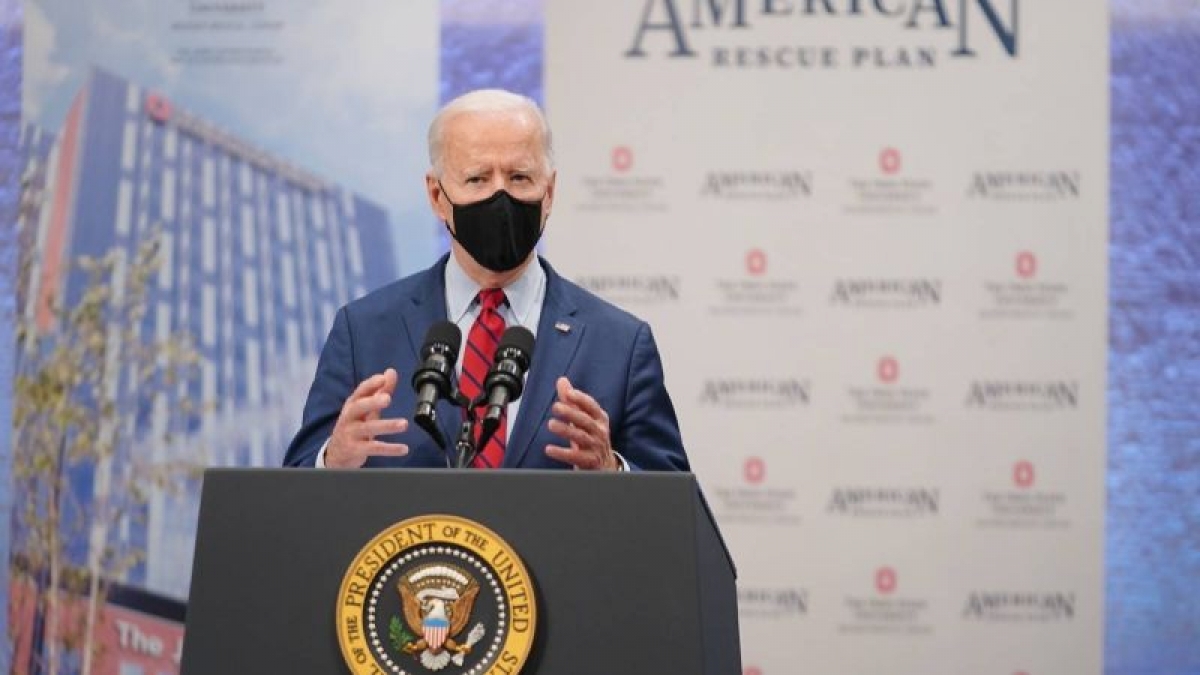 Biden anuncia que 90% de adultos en EU podrán vacunarse a partir del 19 de abril