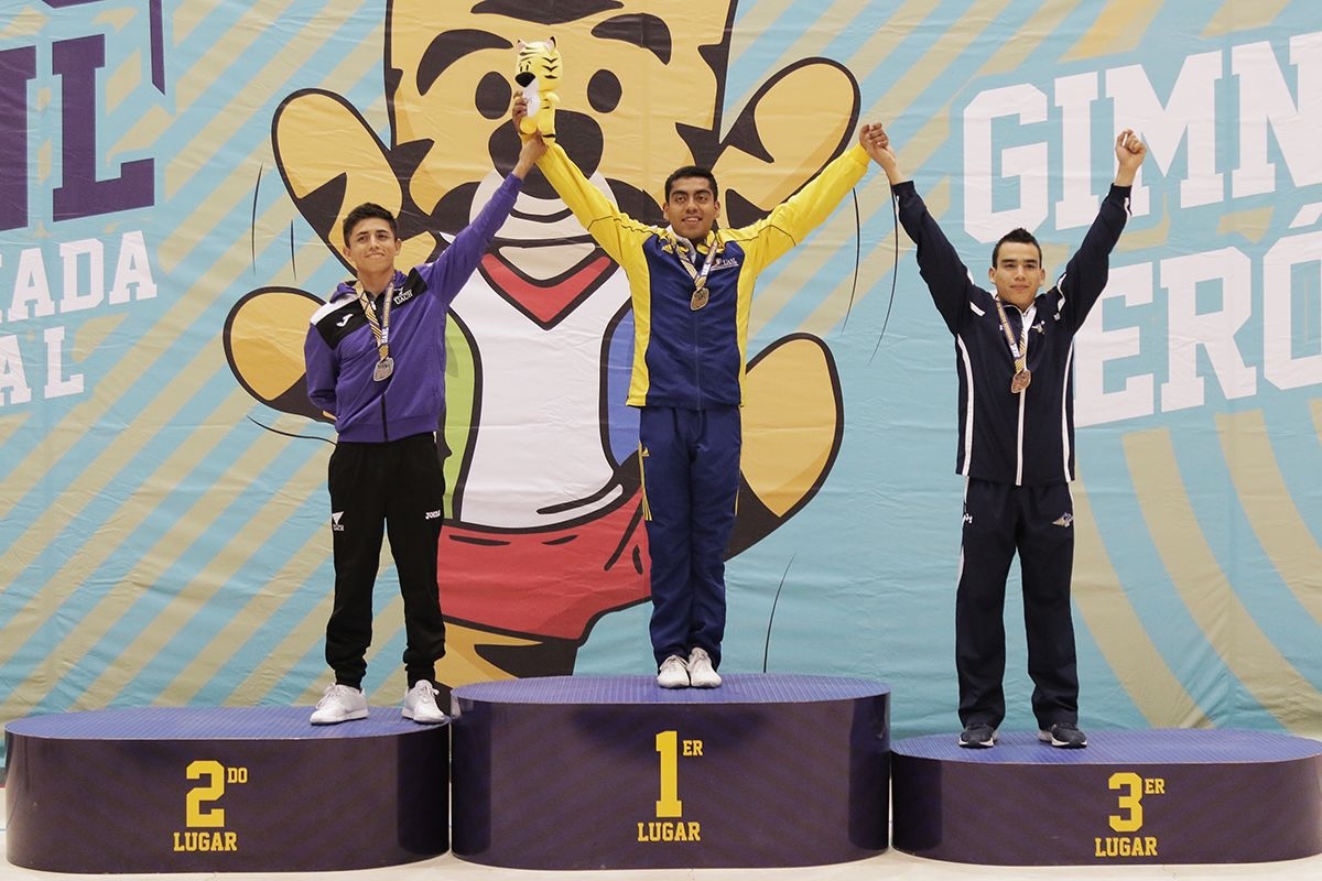 Jorge Guerrero gana oro en Universiada Nacional