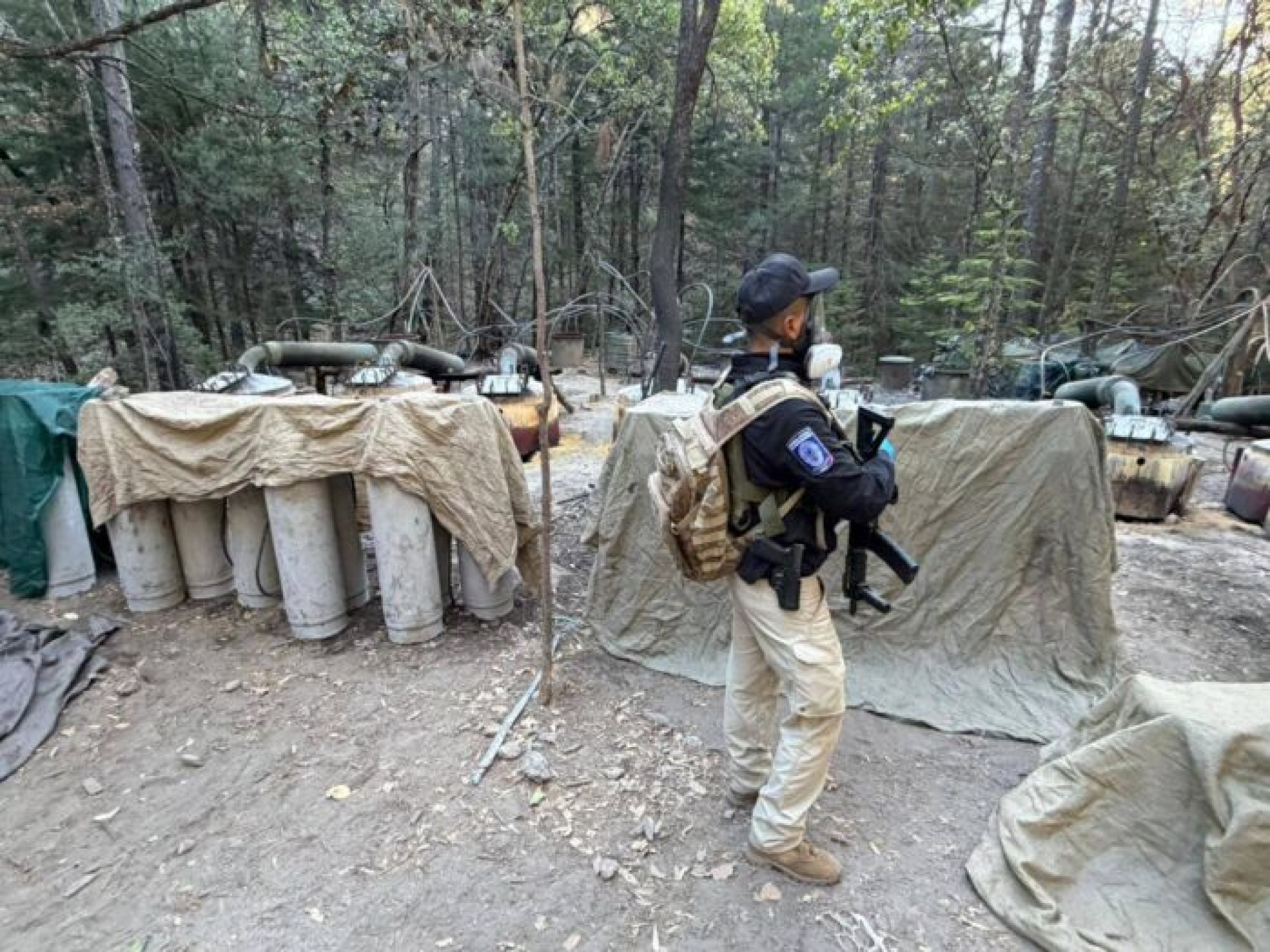 FGR avanza en investigación de narcolaboratorio asegurado en Chihuahua durante operativo