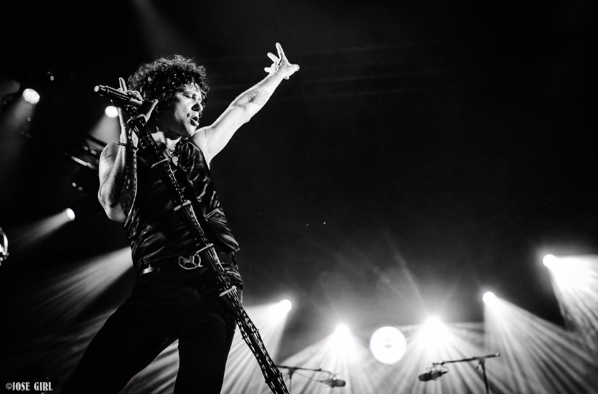 Enrique Bunbury abre nueva fecha en México