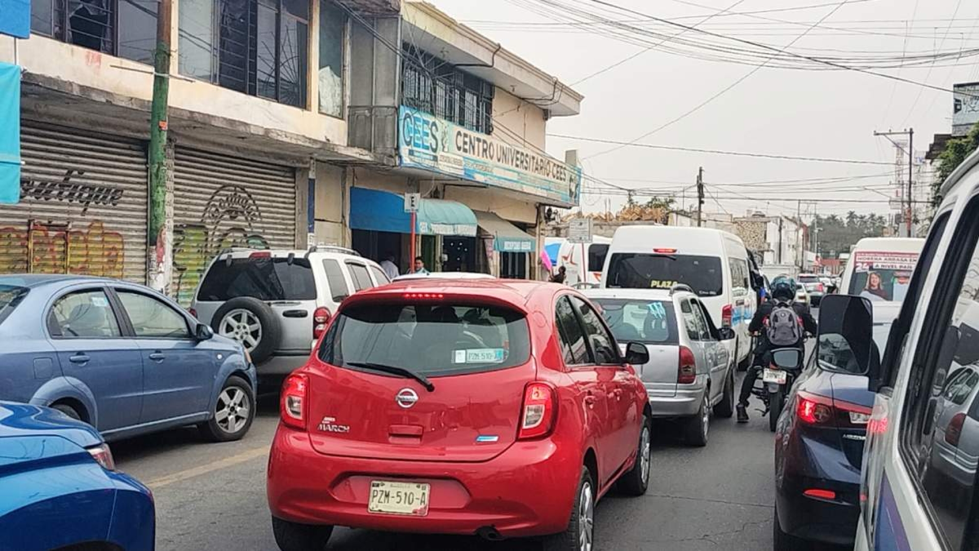 Se registran incidentes menores por cambios de vialidad en calles de Cuautla