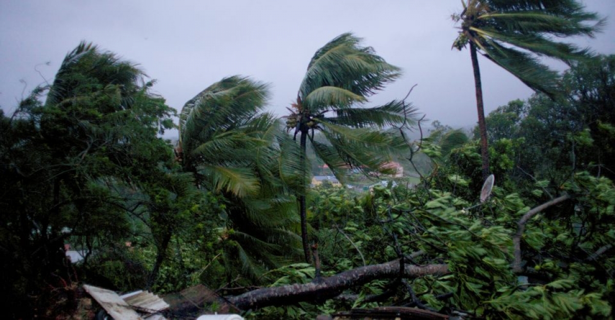 Huracanes no dan tregua al Caribe; María, categoría 5, amenaza con devastar Puerto Rico