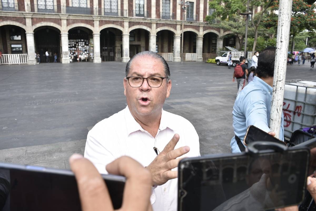 Exhorta Oscar Cano a renovar órganos de gobierno del Congreso