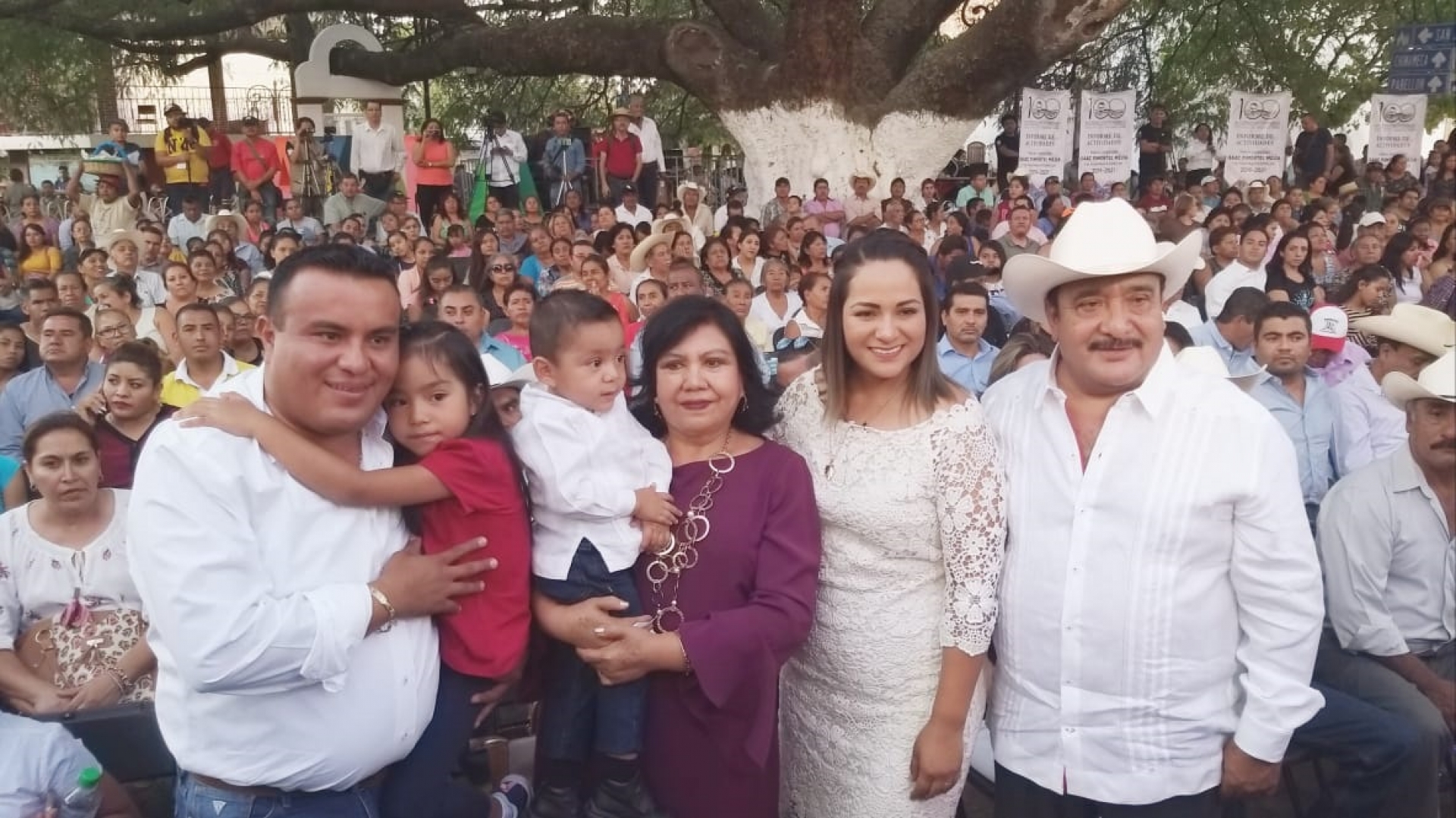 Isaac Pimentel rinde informe de 120 días en Ayala