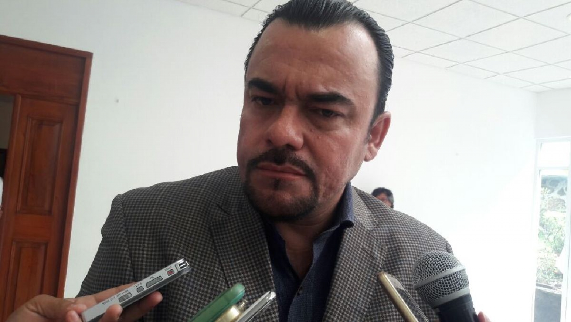 Descarta diputado solicitar seguridad personal en su campaña