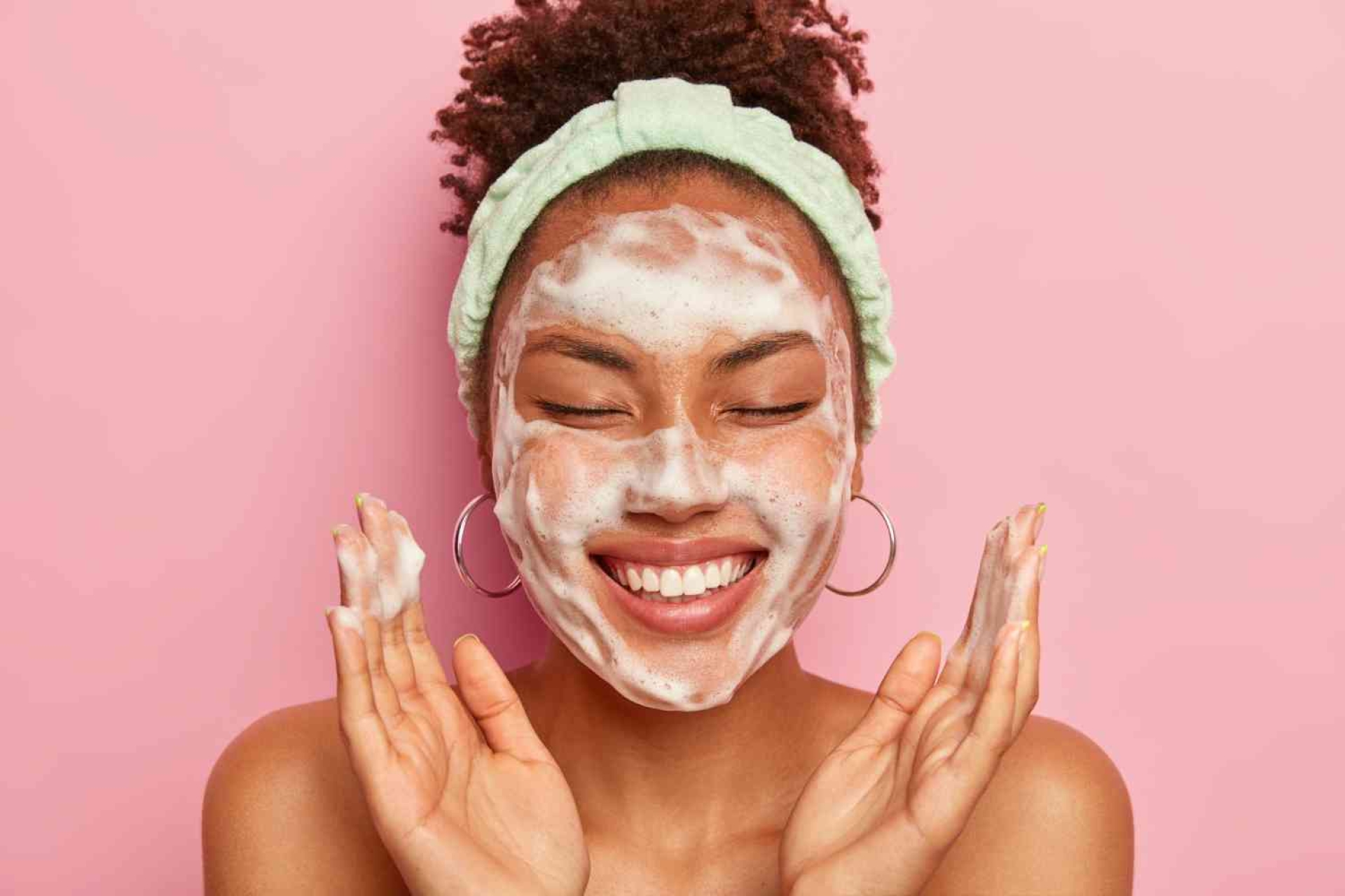 Antes de cualquier tratamiento de skincare, es esencial acudir al dermatólogo