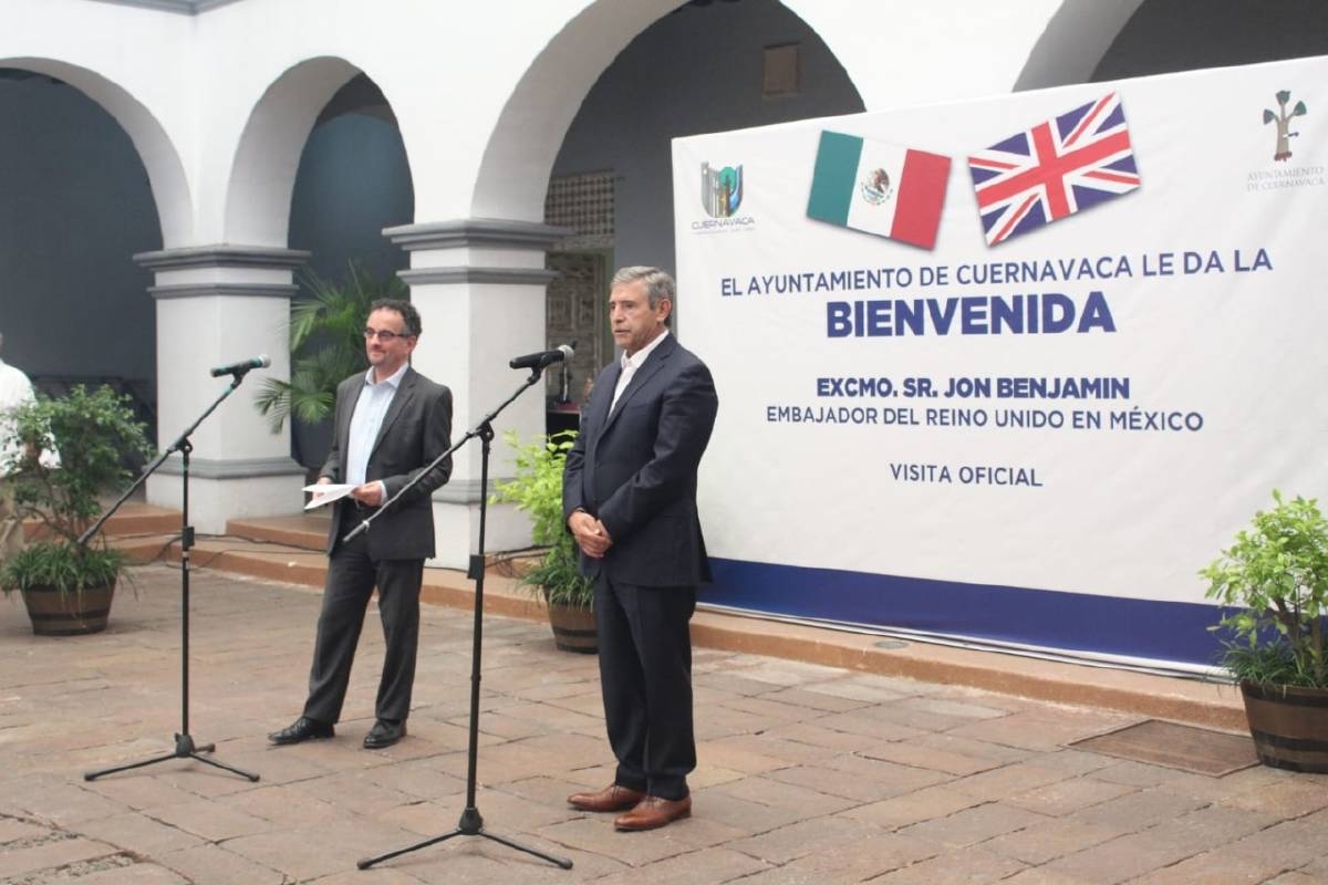 Consolidan José Luis Urióstegui y Jon Benjamin lazos de colaboración entre Cuernavaca y Reino Unido