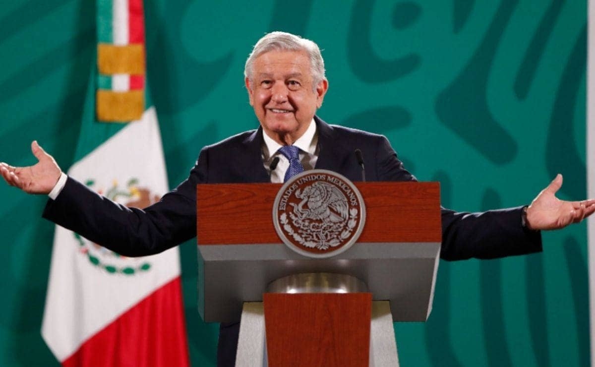 AMLO anuncia ‘Tianguis del Bienestar’ con artículos decomisados