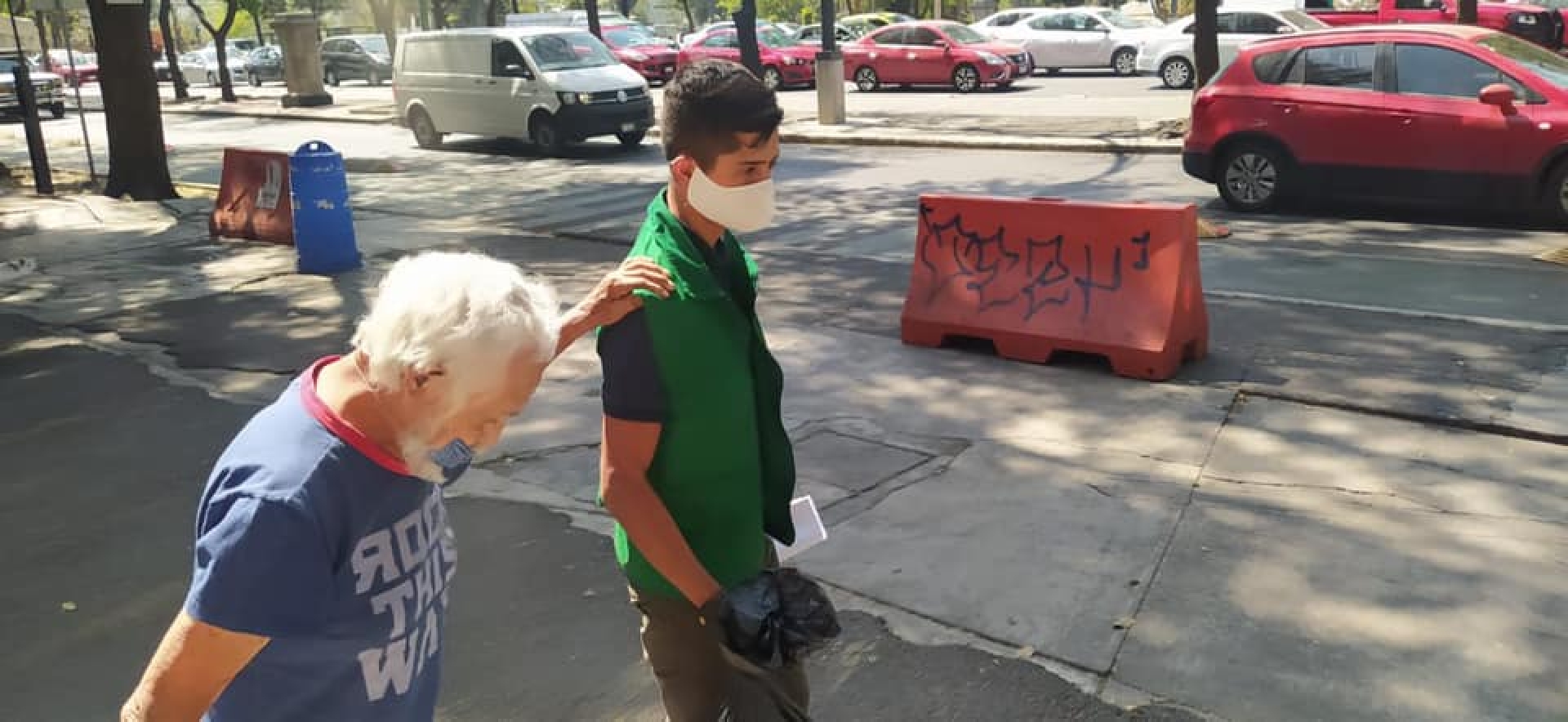 Instalan a persona abandonada en albergue de la CDMX