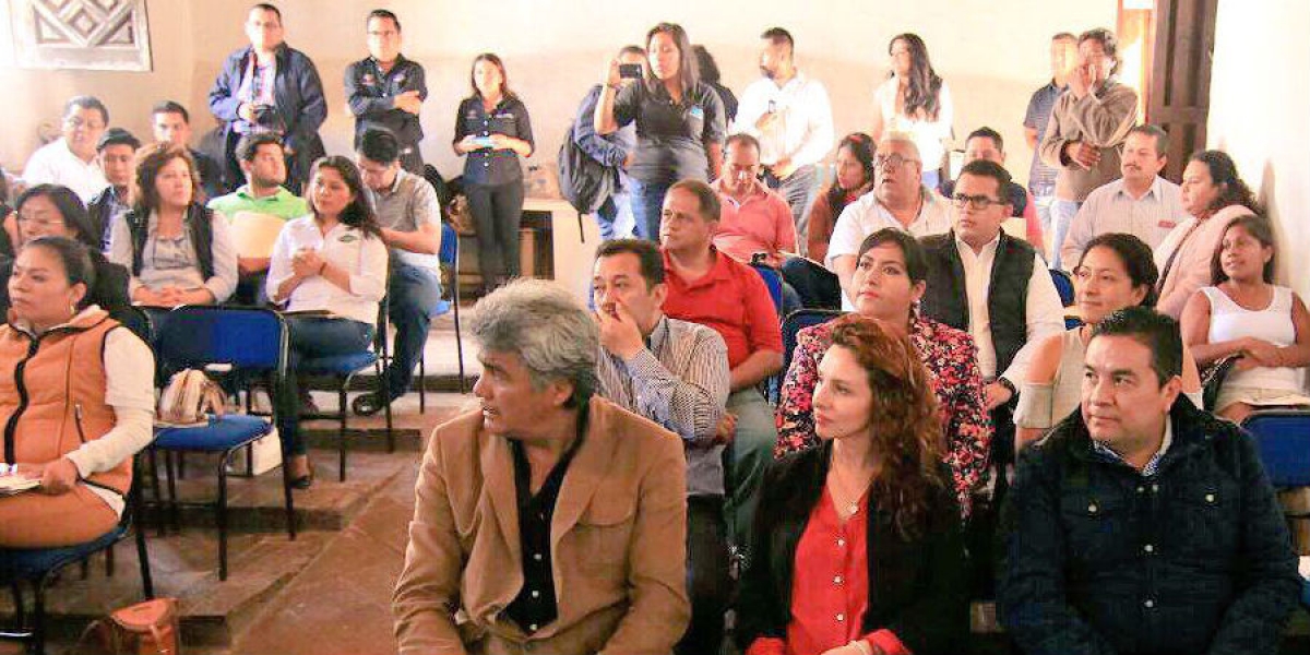 Se reúnen autoridades estatales y federales de Turismo con prestadores de servicios