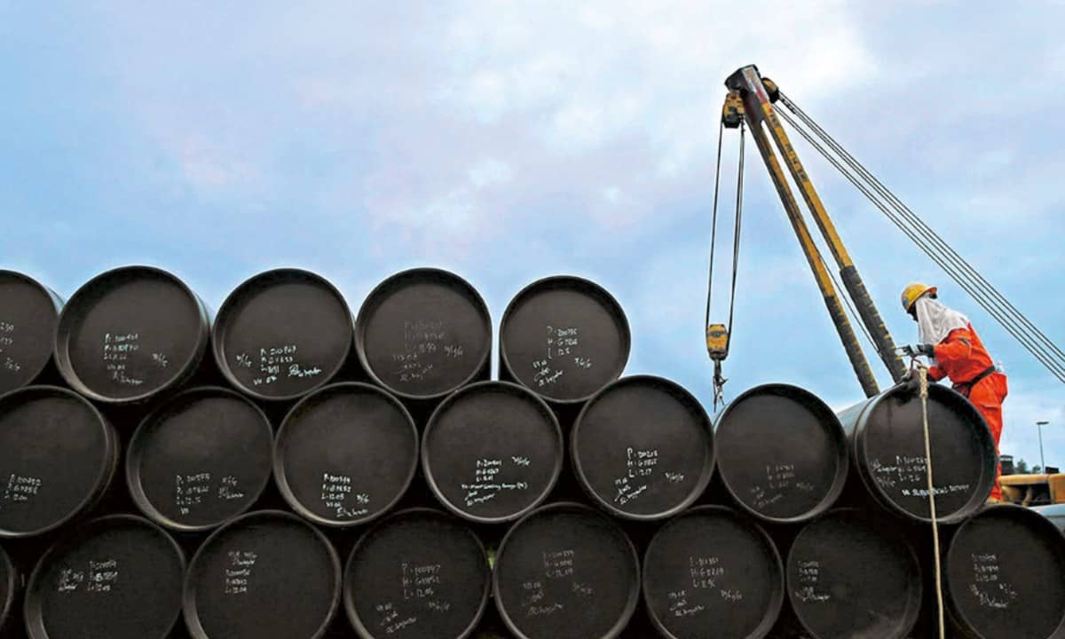 Precio del petróleo ignora Ómicron y toca máximo de dos meses