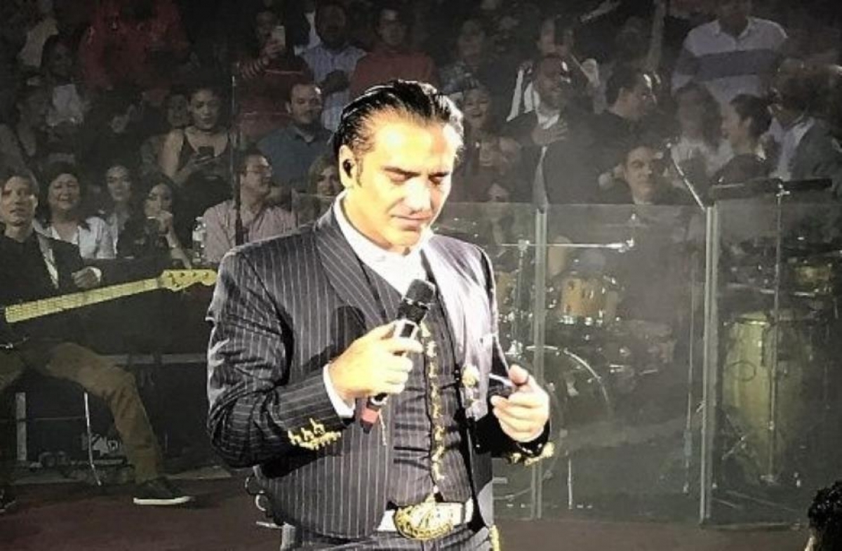 El trago amargo del 'Potrillo' en pleno show
