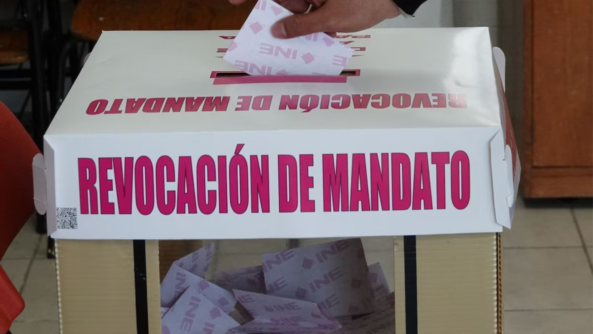 Morena plantea incluir la revocación de mandato en elecciones de 2027