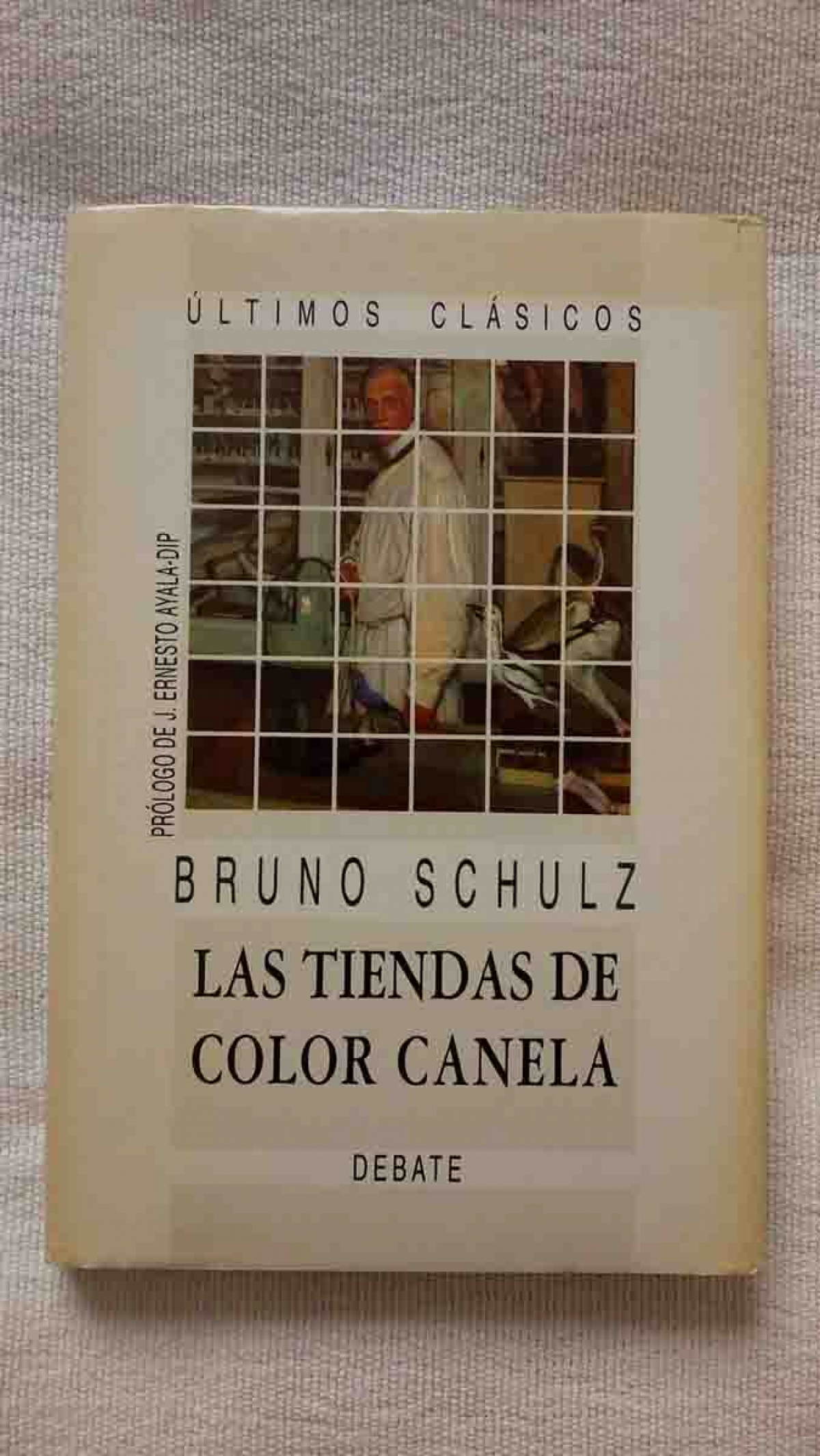 Las tiendas de color canela
