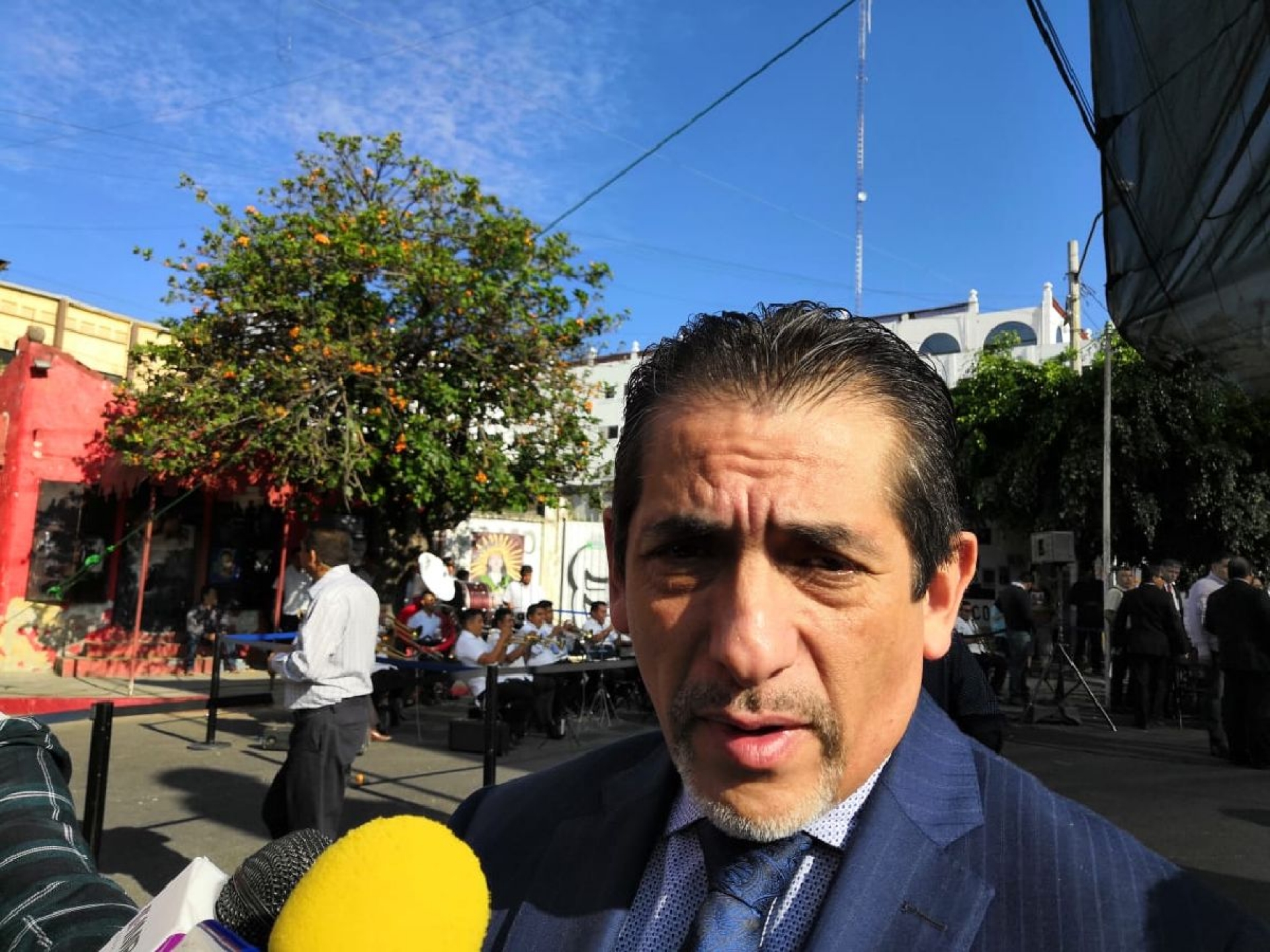 Buscan abasto de 95% de medicamentos en hospitales