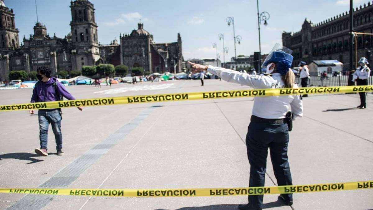 “Blindan” Zócalo de CDMX por visita de Kamala Harris