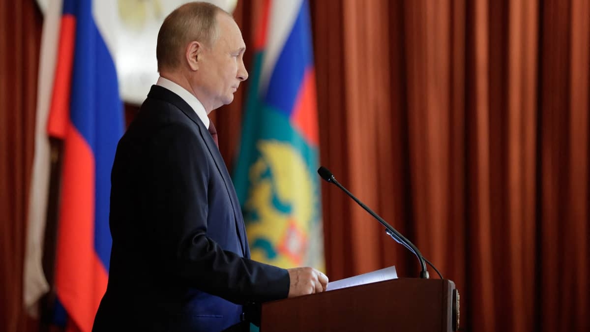 Putin asegura que bombarderos occidentales volaron a 20 kilómetros de Rusia