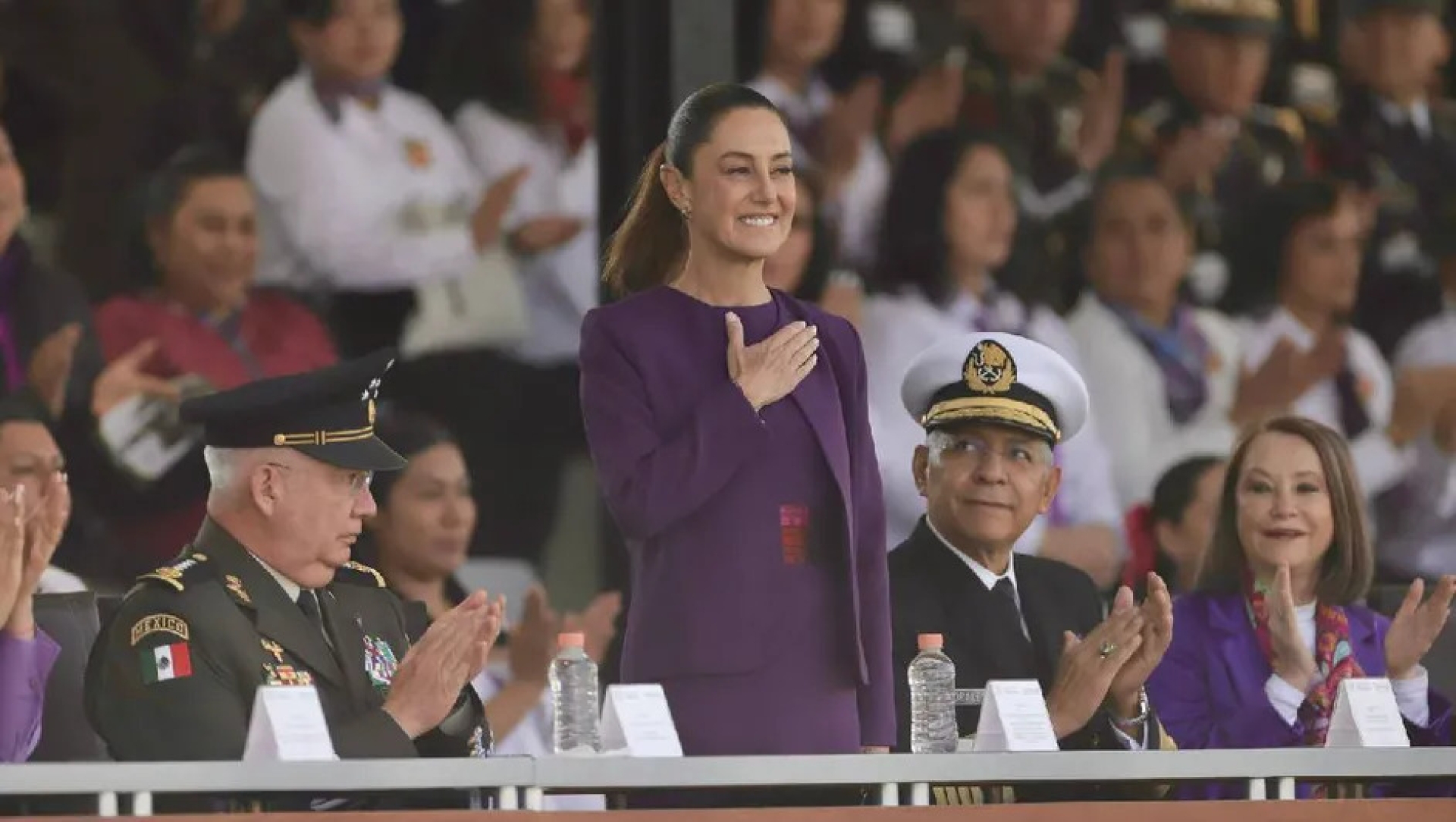 Sheinbaum conmemora Día de la Mujer con reconocimiento a mujeres militares