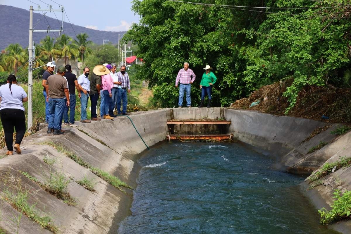 Quieren sanear aguas de canal de “Las Estacas”