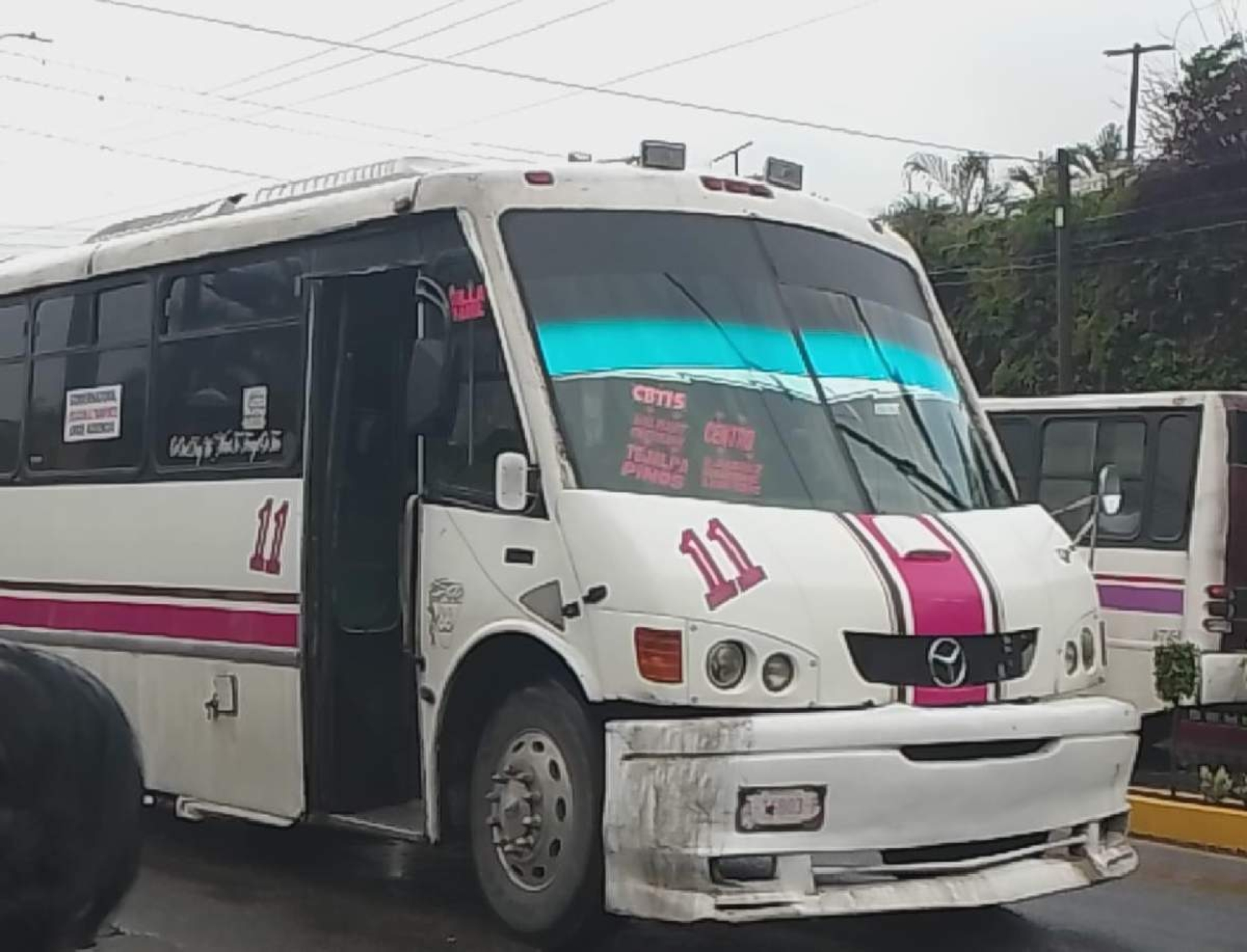Mantiene Ruta 11 el servicio