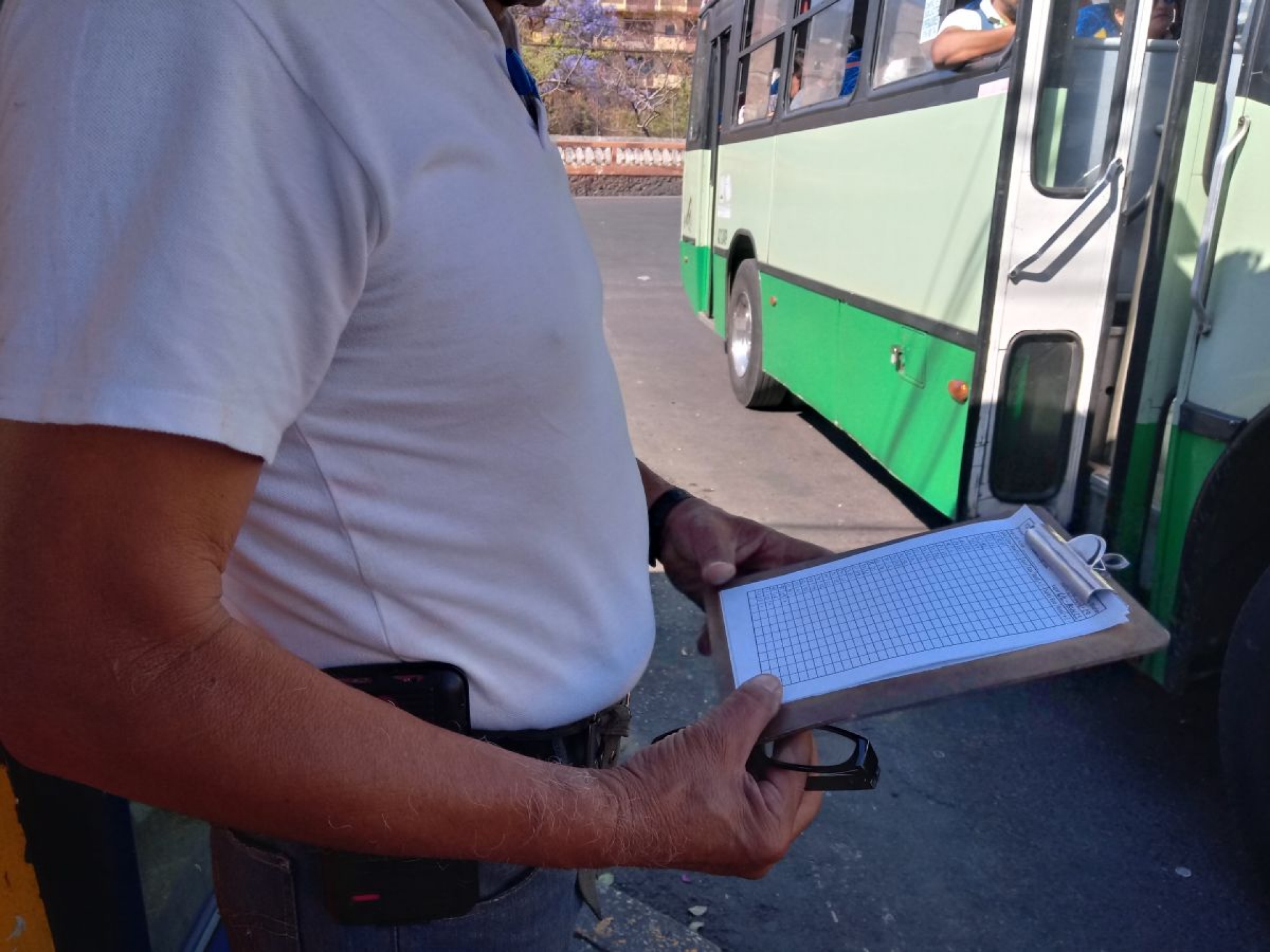 Ingeniero y checador